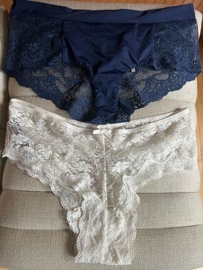 NWT Set of Two Luxury Lace Cheeky Underwear